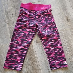 Nike workout capris